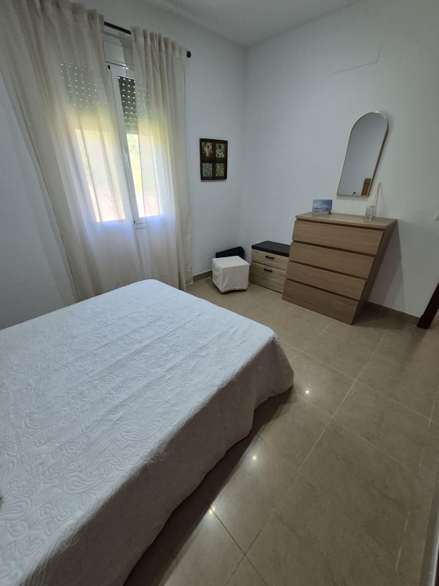 1 quarto Apartamento para arrendar em Arcos de la Frontera - 430 € (Ref: 9637792)