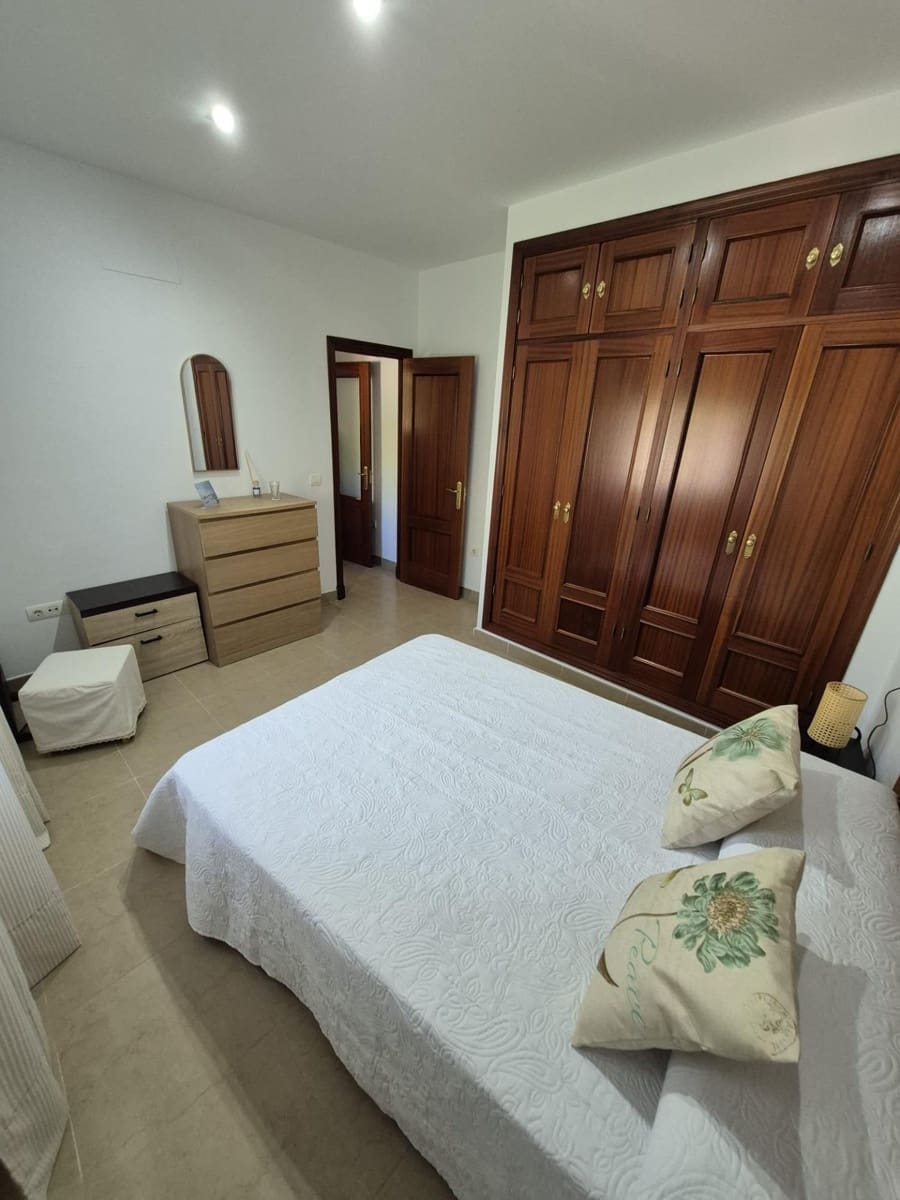 1 quarto Apartamento para arrendar em Arcos de la Frontera - 430 € (Ref: 9637792)