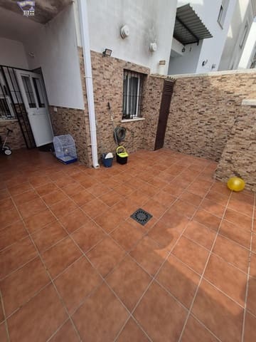 3 soverom Rekkehus til salgs i Arcos de la Frontera - € 180 000 (Ref: 9666781)