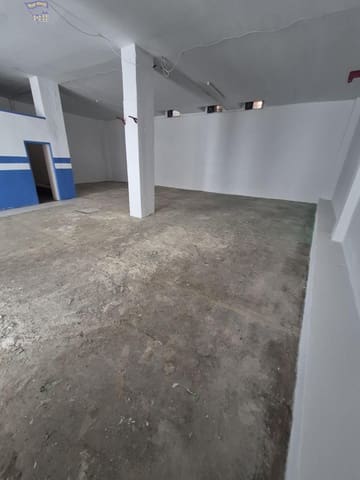 Komercyjne na sprzedaż w Arcos de la Frontera - 69 900 € (Ref: 9670912)