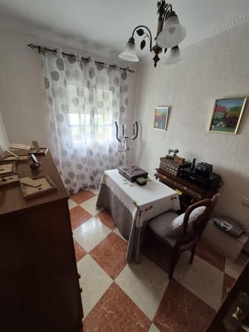 3 bedroom Townhouse for sale in Arcos de la Frontera - € 155,000 (Ref: 9674474)