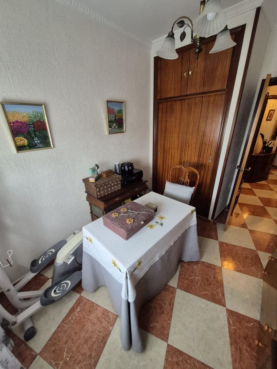 3 bedroom Townhouse for sale in Arcos de la Frontera - € 155,000 (Ref: 9674474)