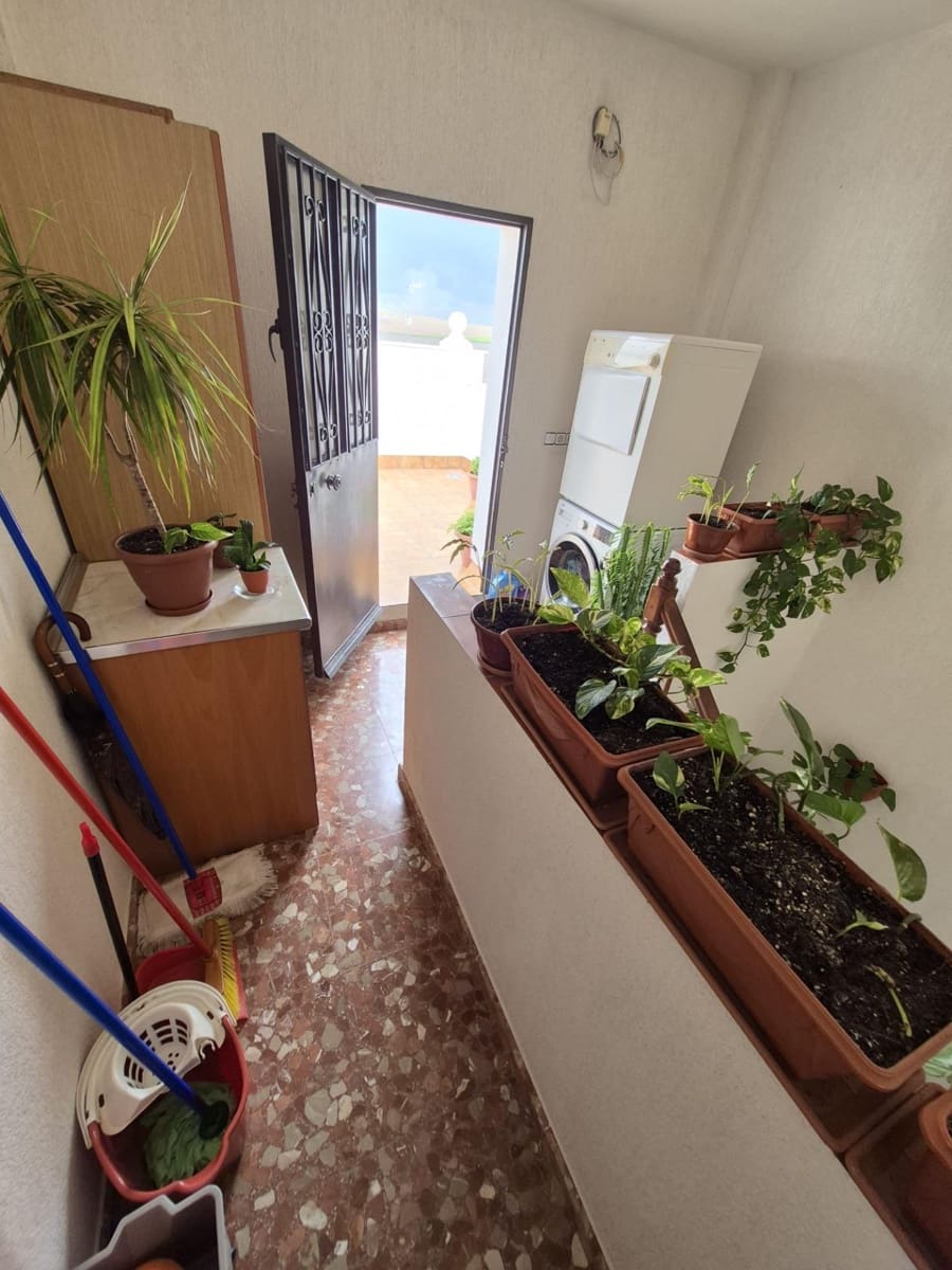 3 bedroom Townhouse for sale in Arcos de la Frontera - € 155,000 (Ref: 9674474)