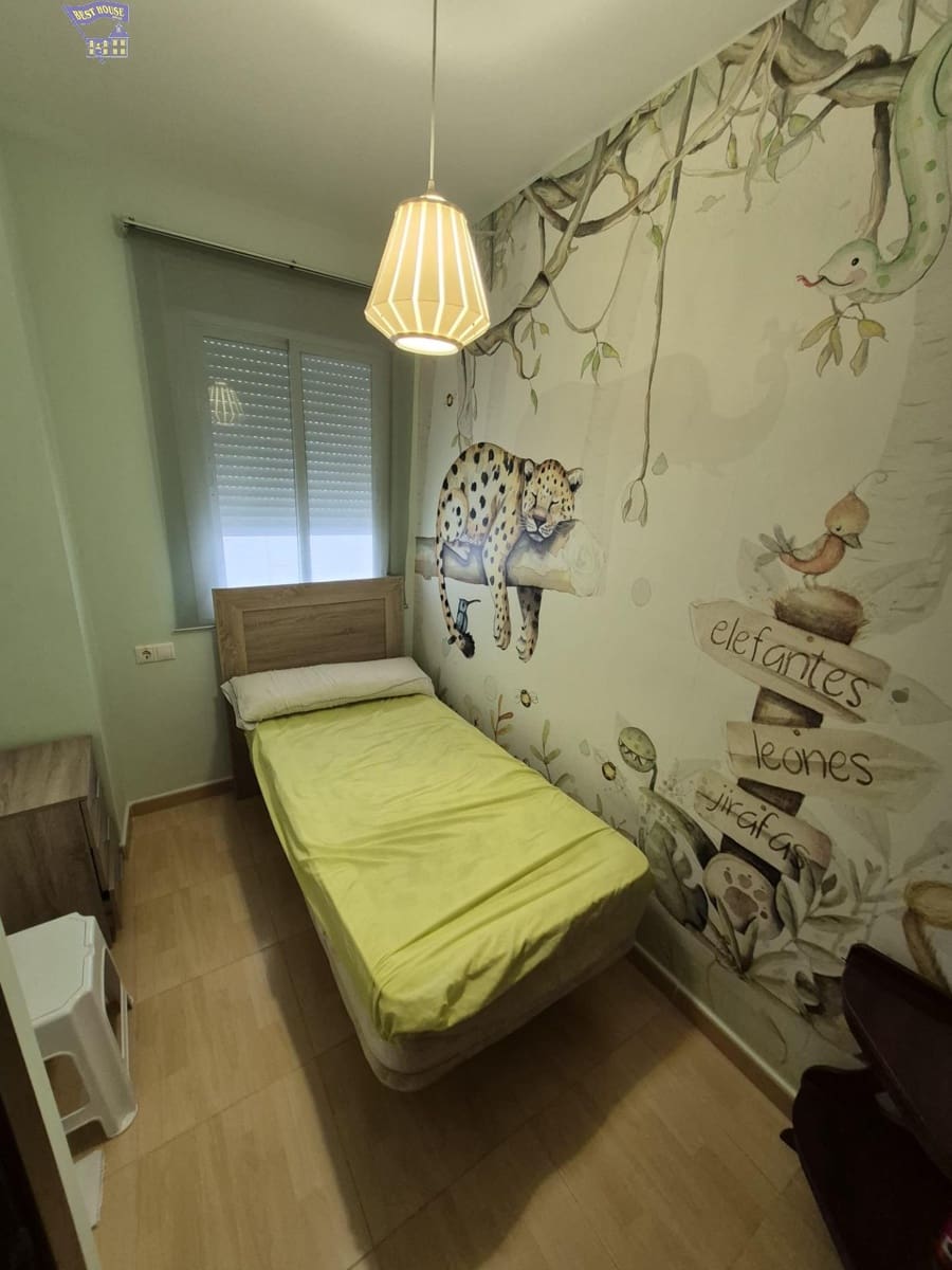 3 bedroom Flat for sale in Arcos de la Frontera - € 100,000 (Ref: 9726835)