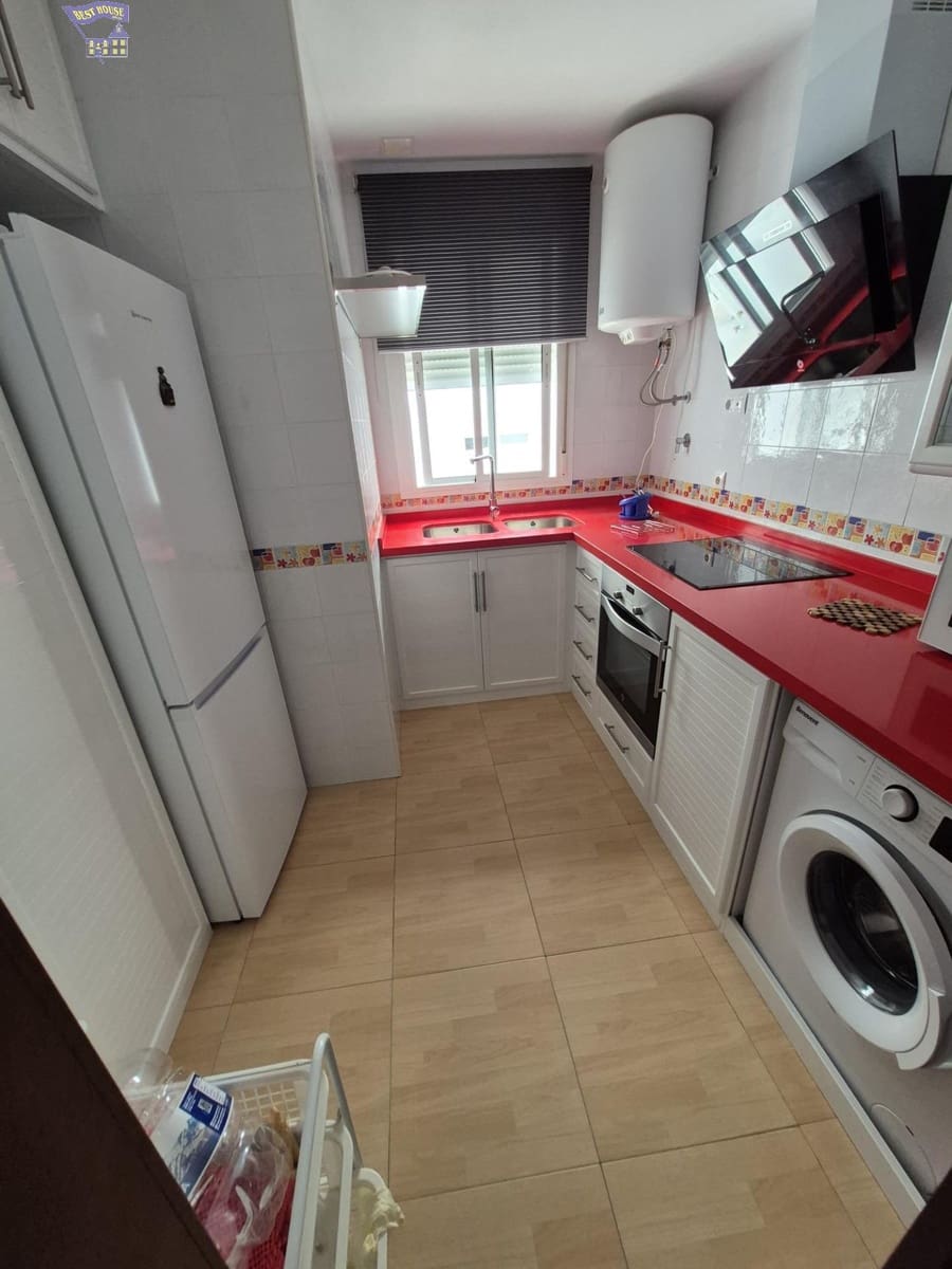 3 bedroom Flat for sale in Arcos de la Frontera - € 100,000 (Ref: 9726835)