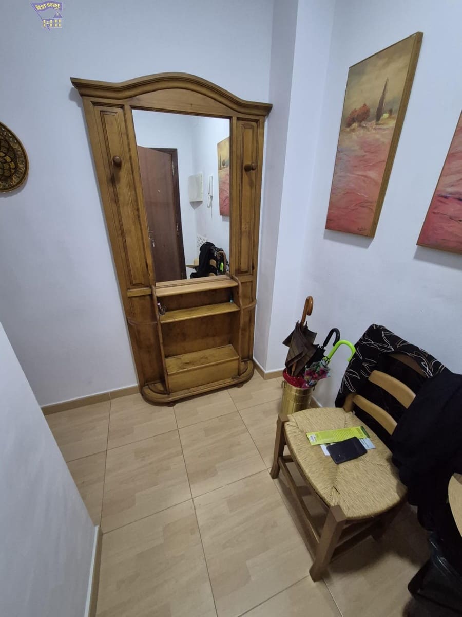 3 bedroom Flat for sale in Arcos de la Frontera - € 100,000 (Ref: 9726835)
