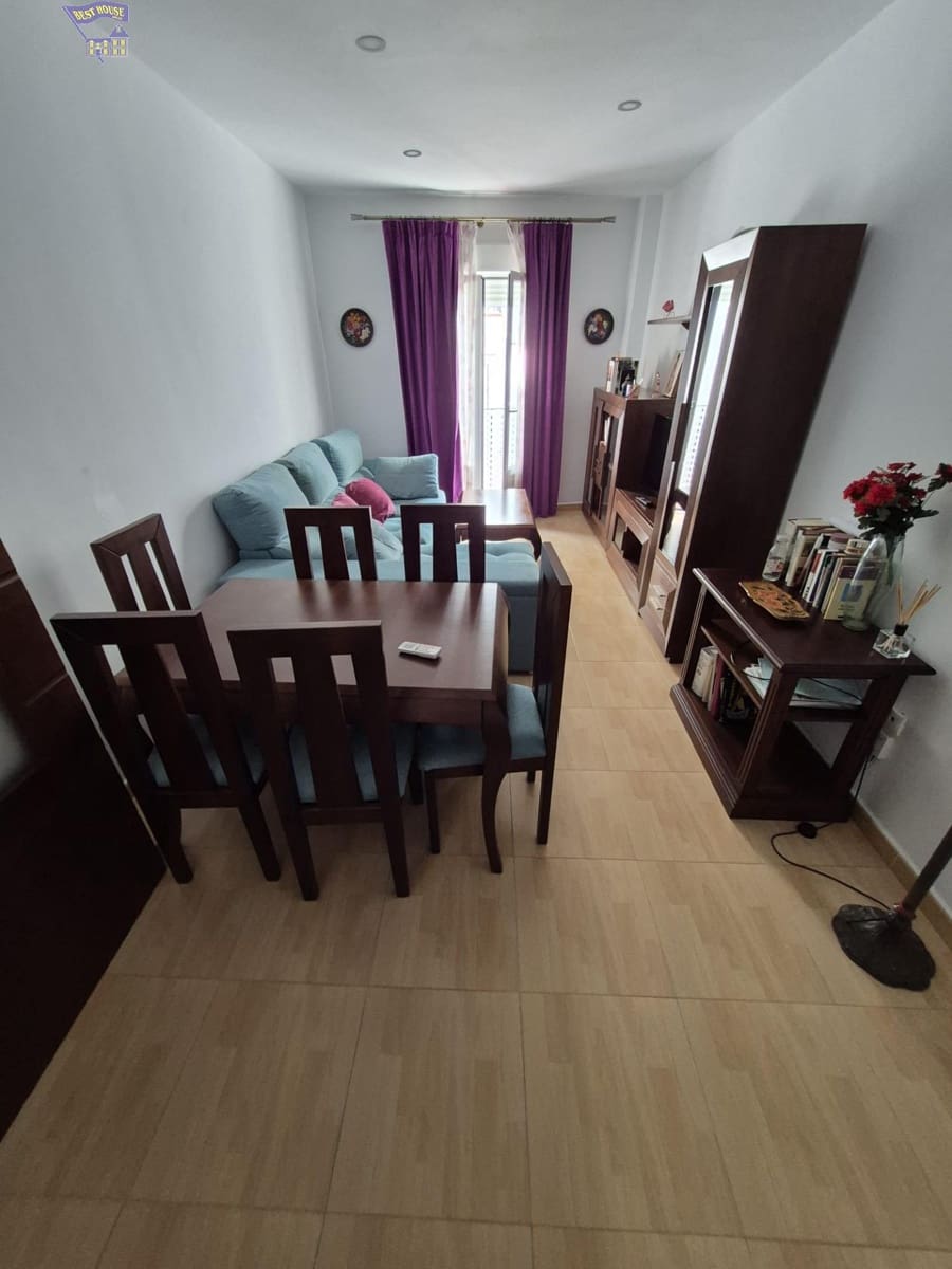 3 bedroom Flat for sale in Arcos de la Frontera - € 100,000 (Ref: 9726835)