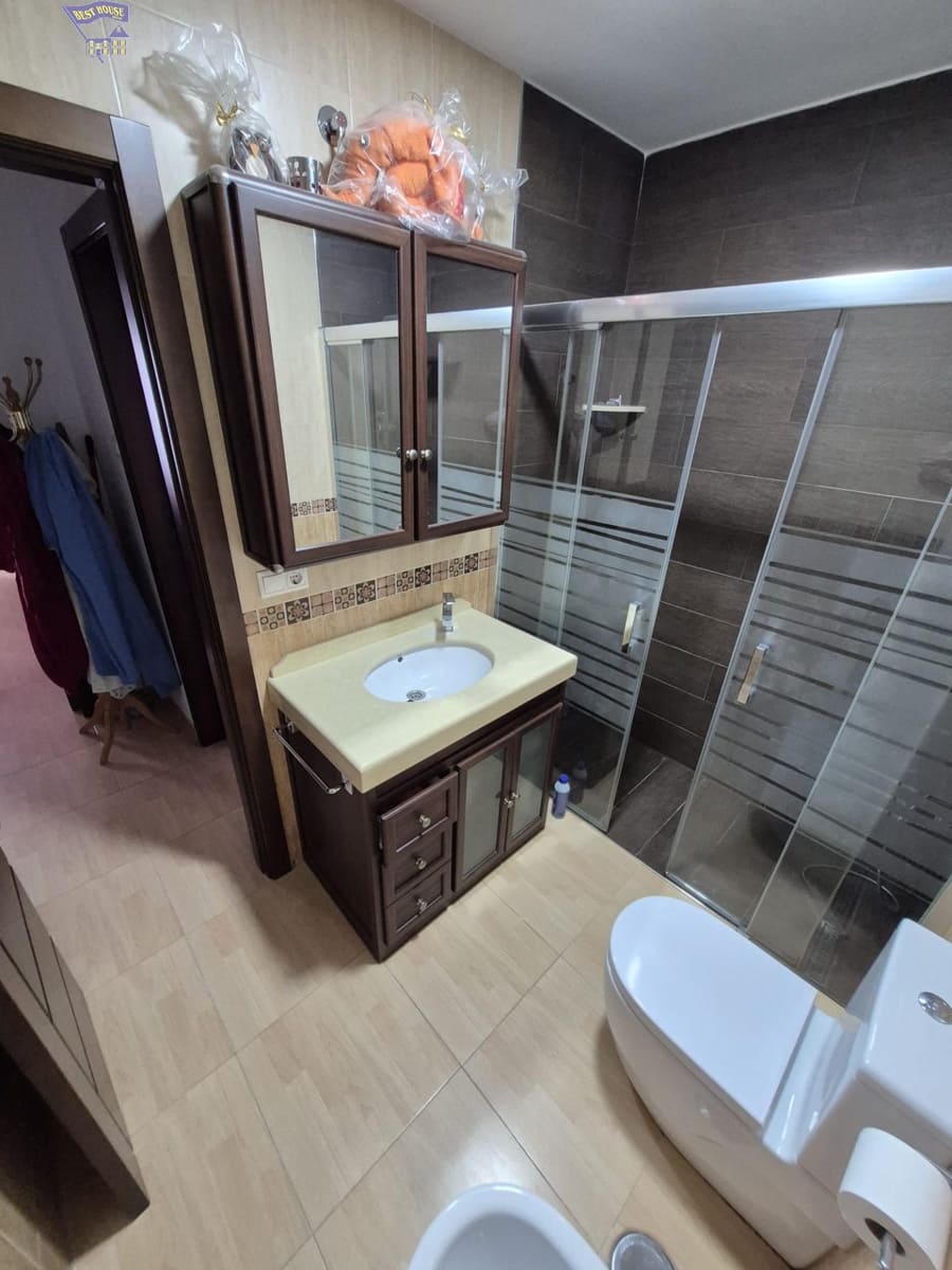 3 bedroom Flat for sale in Arcos de la Frontera - € 100,000 (Ref: 9726835)