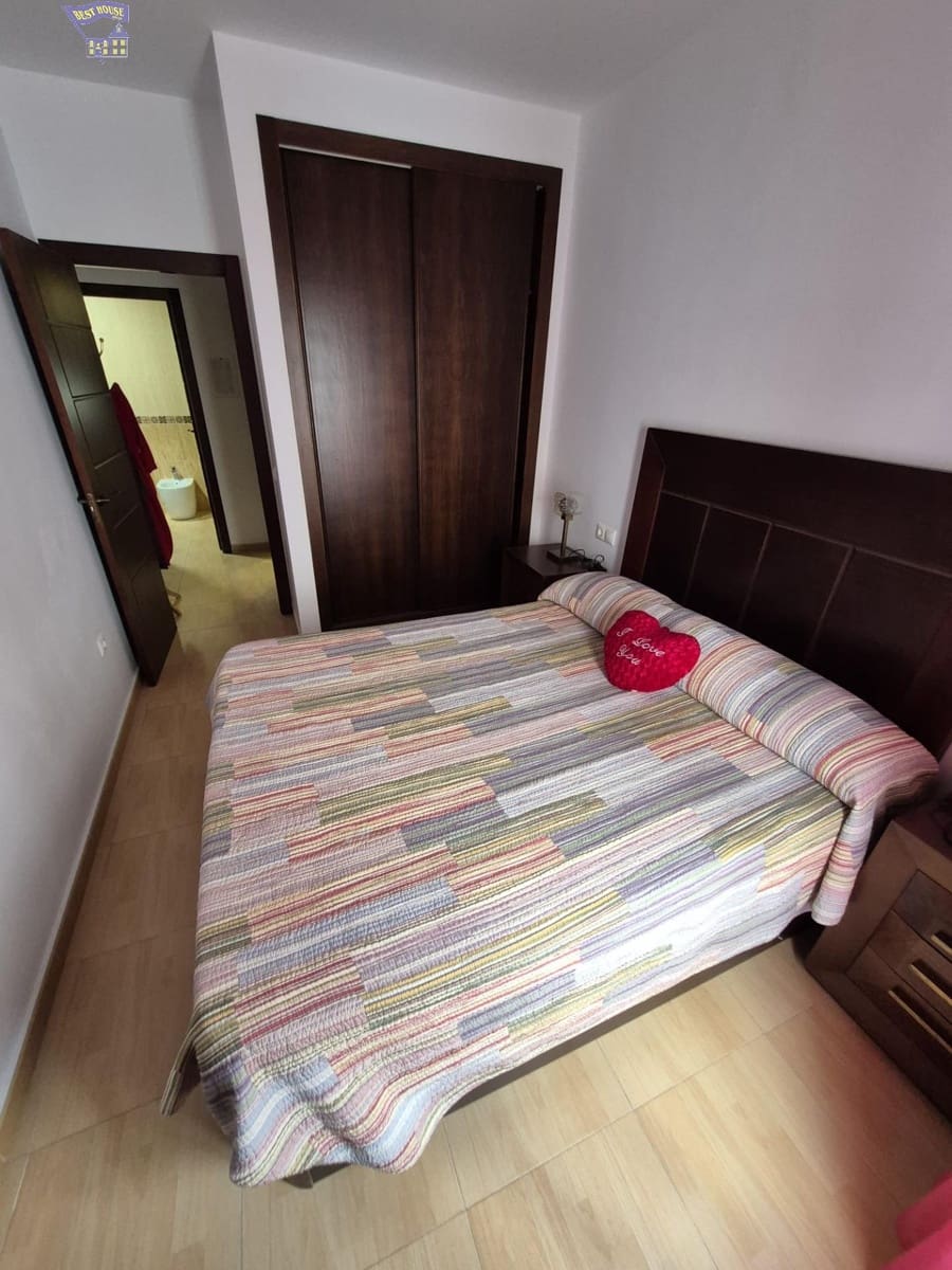 3 bedroom Flat for sale in Arcos de la Frontera - € 100,000 (Ref: 9726835)