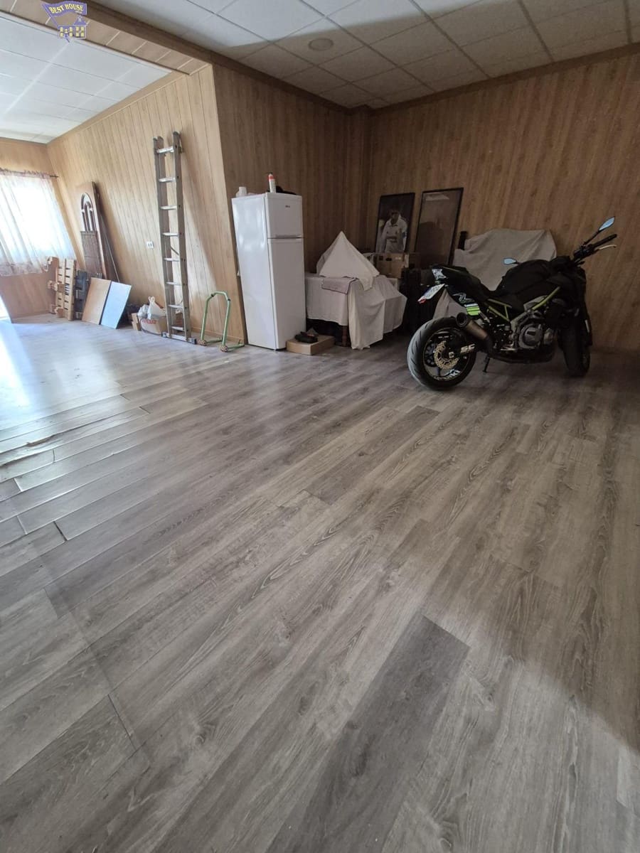 Commerciale in vendita in Arcos de la Frontera - 90.000 € (Rif: 9778359)