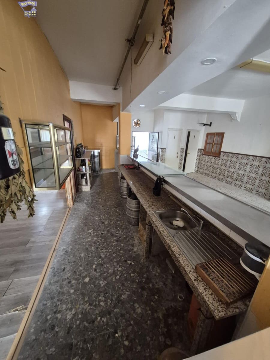 Commerciale in vendita in Arcos de la Frontera - 90.000 € (Rif: 9778359)