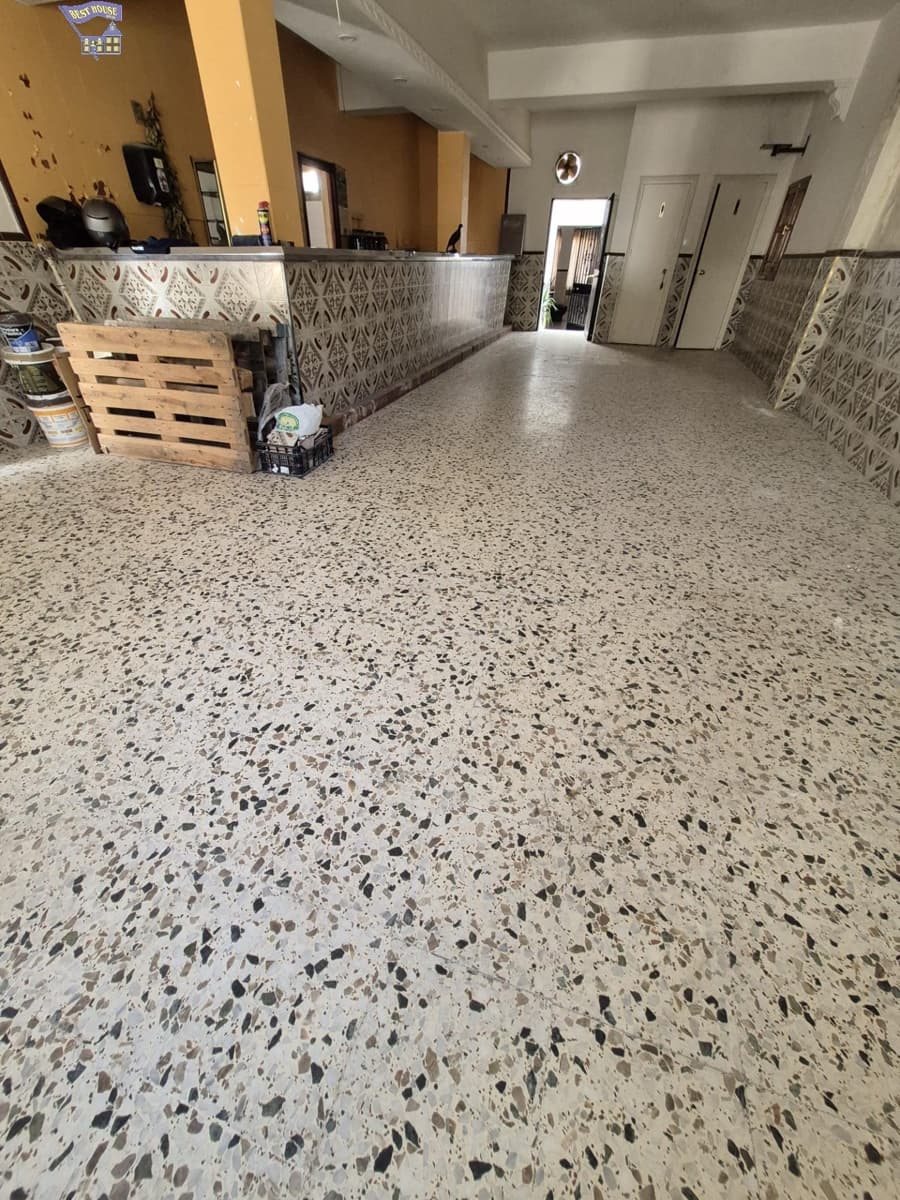 Commerciale in vendita in Arcos de la Frontera - 90.000 € (Rif: 9778359)