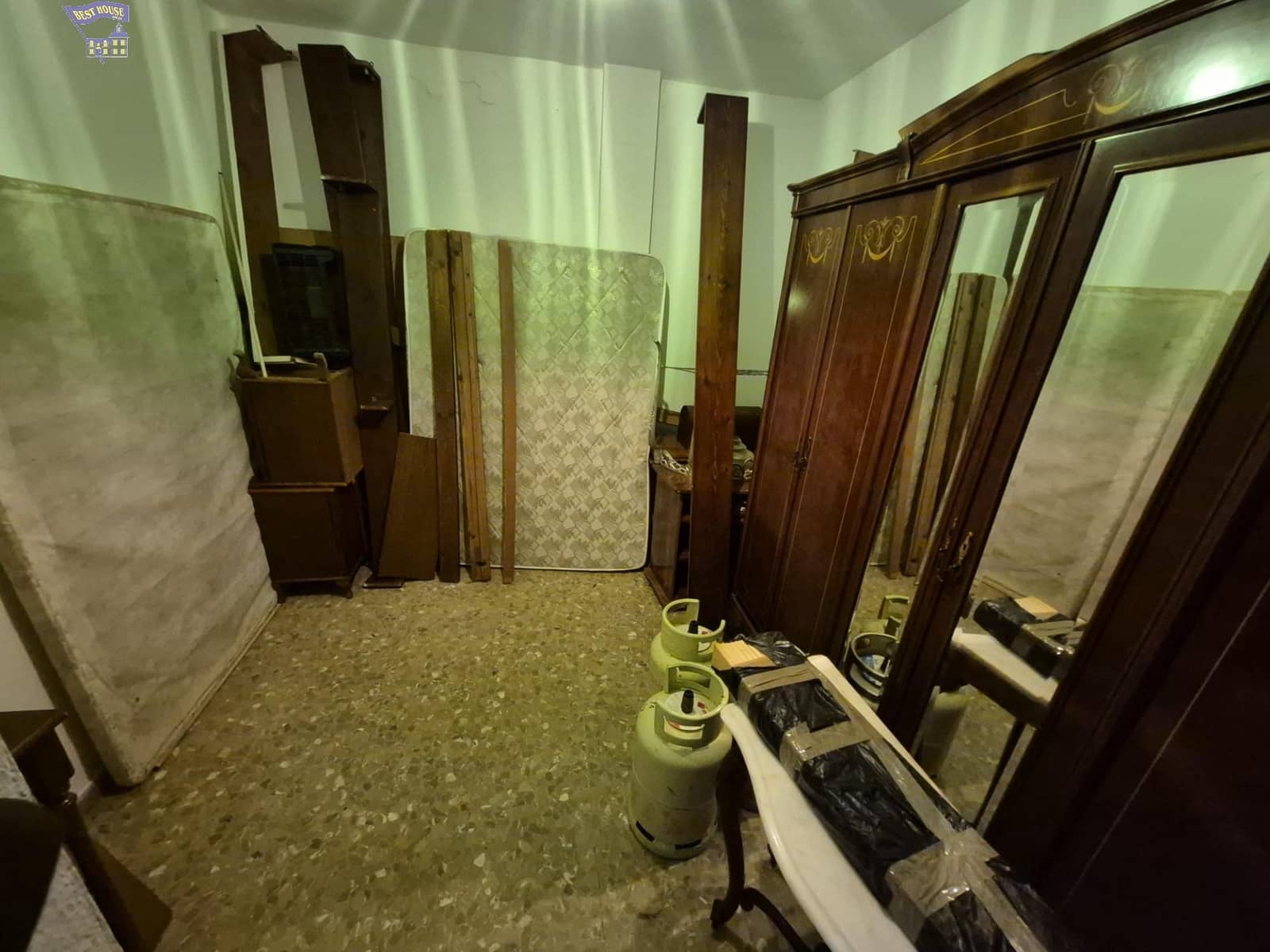 4 bedroom Townhouse for sale in Arcos de la Frontera - € 140,000 (Ref: 9778361)