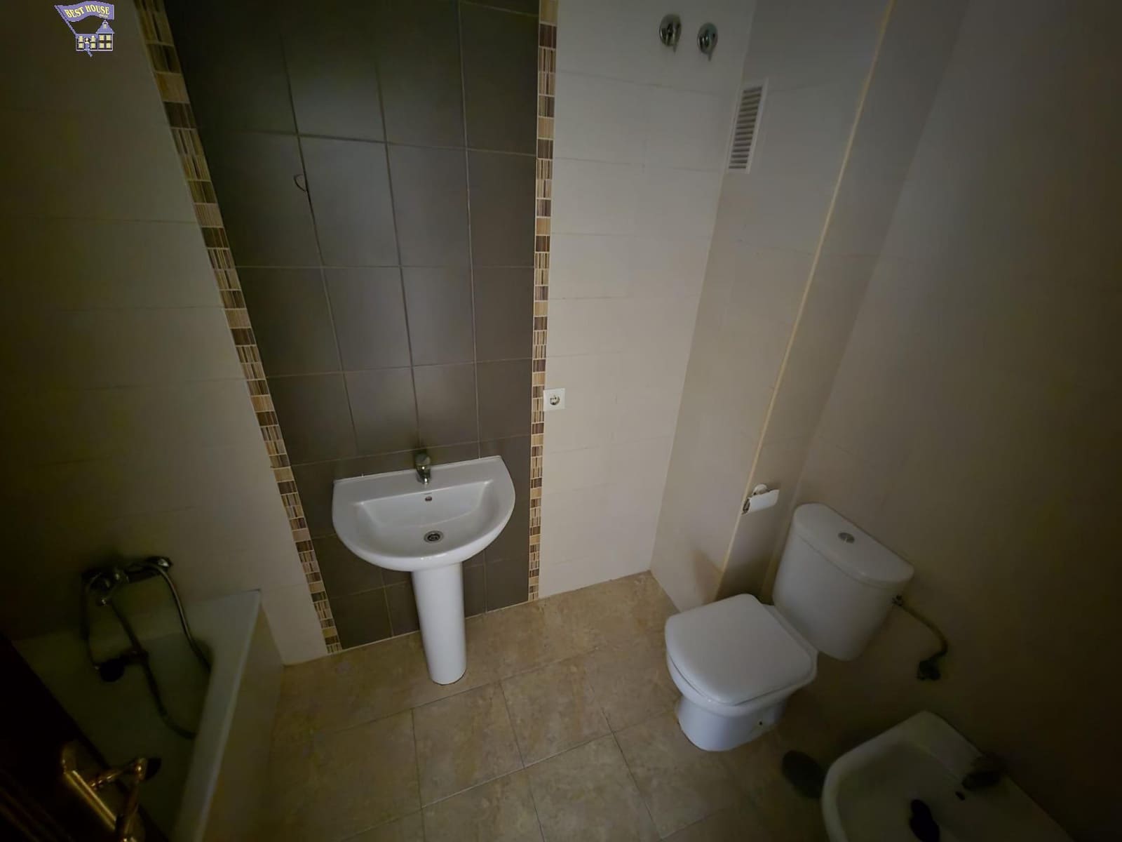 3 bedroom Flat for sale in Arcos de la Frontera - € 145,000 (Ref: 9780767)