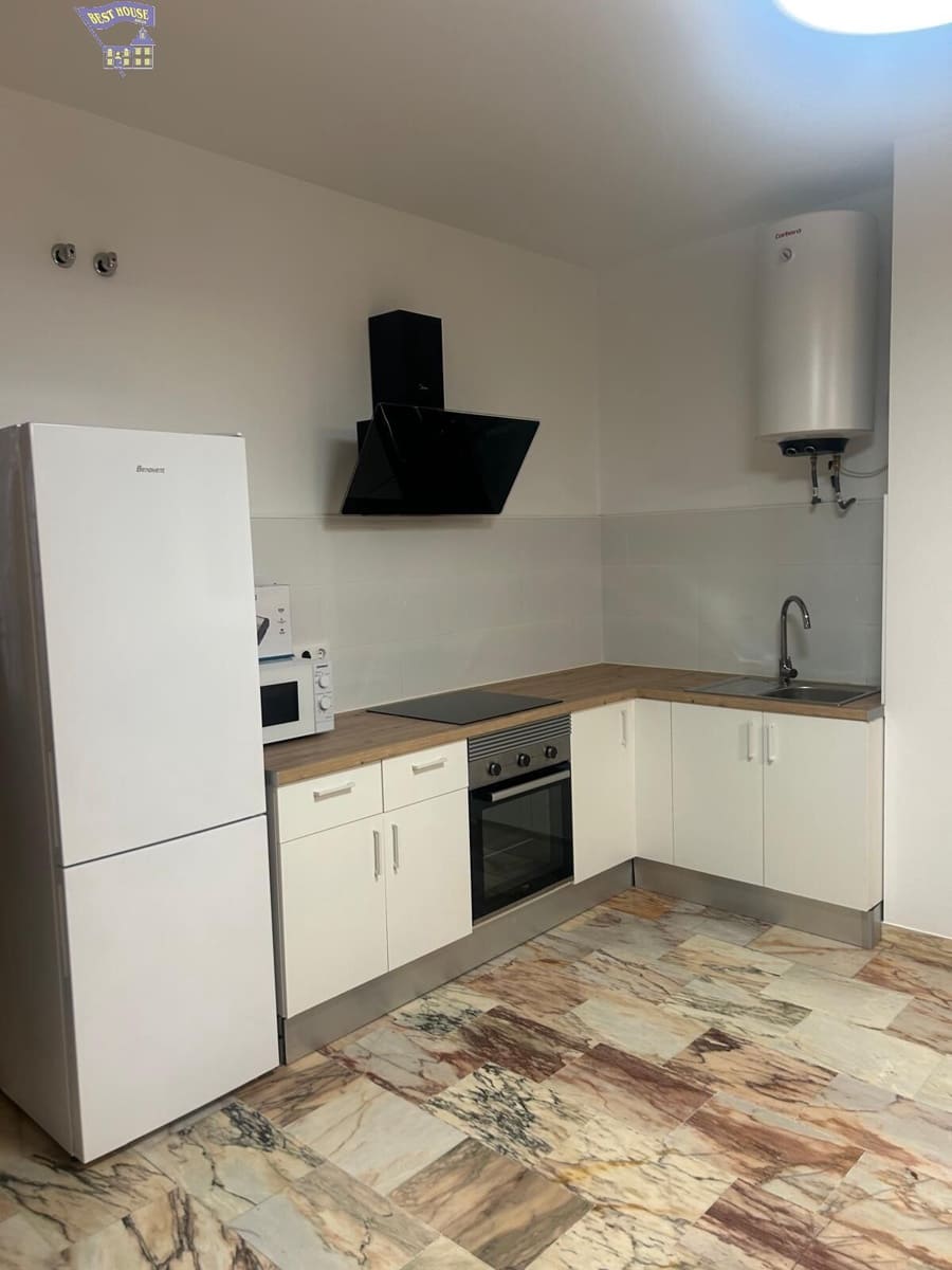 3 bedroom Flat for rent in Arcos de la Frontera - € 625 (Ref: 9780768)