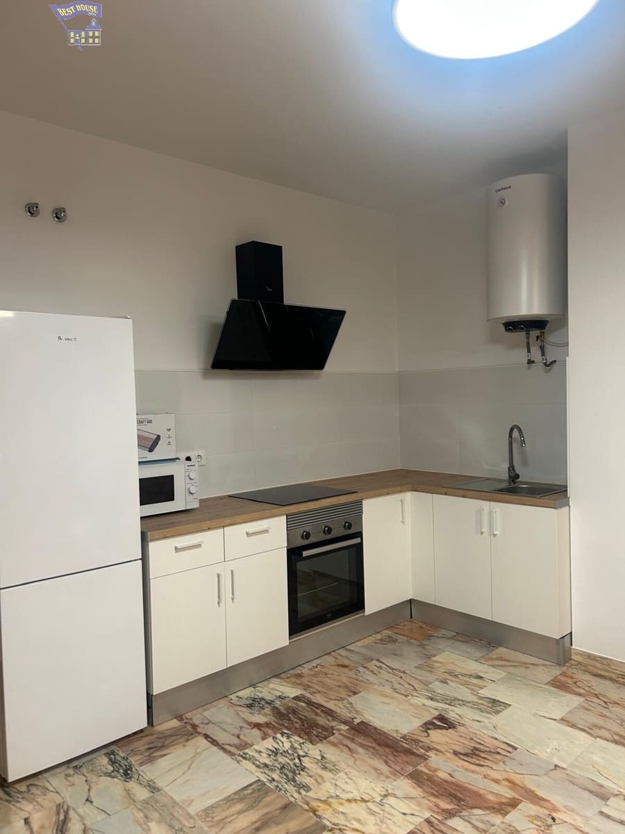 3 bedroom Flat for rent in Arcos de la Frontera - € 625 (Ref: 9780768)