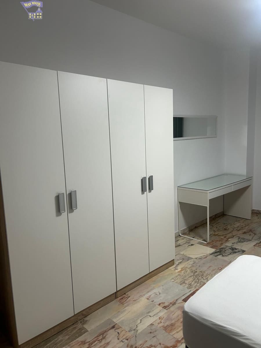 3 bedroom Flat for rent in Arcos de la Frontera - € 625 (Ref: 9780768)