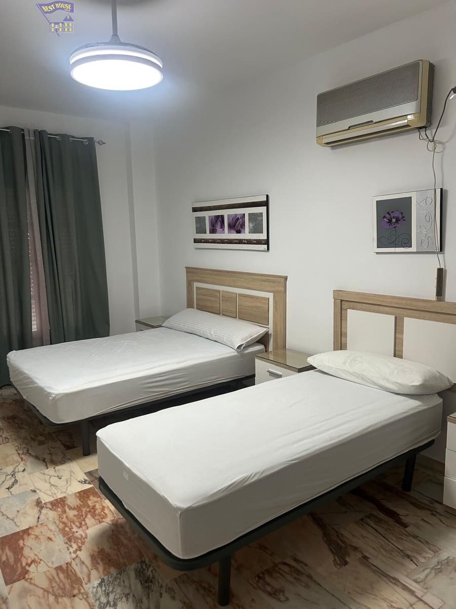 3 bedroom Flat for rent in Arcos de la Frontera - € 625 (Ref: 9780768)