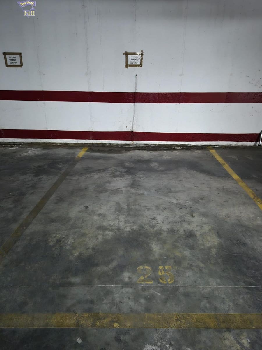 Garage for sale in Arcos de la Frontera - € 25,000 (Ref: 9786990)