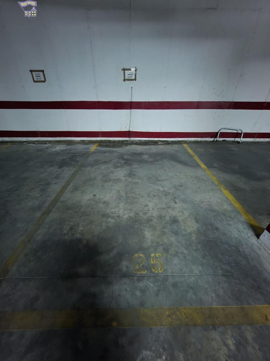 Garage for sale in Arcos de la Frontera - € 25,000 (Ref: 9786991)