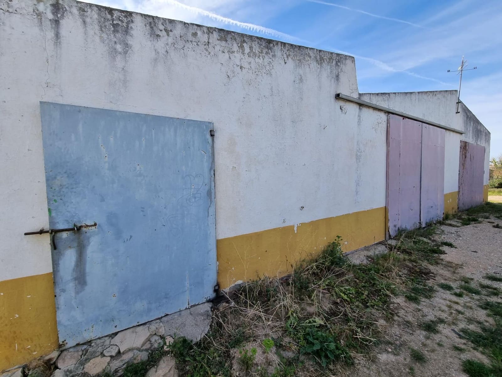 2 bedroom Finca/Country House for sale in Arcos de la Frontera - € 130,000 (Ref: 9786992)