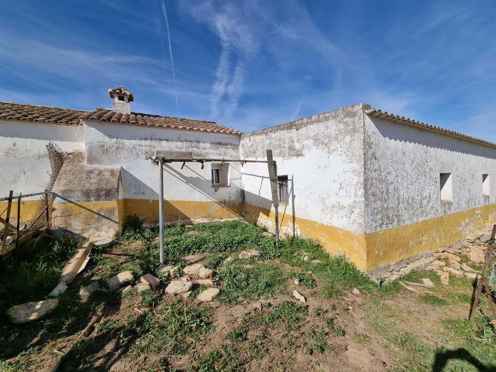 2 bedroom Finca/Country House for sale in Arcos de la Frontera - € 130,000 (Ref: 9786992)