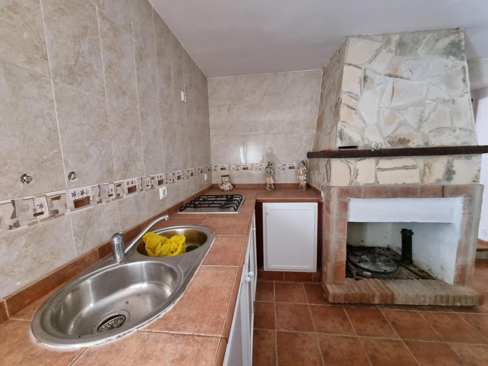 2 bedroom Finca/Country House for sale in Arcos de la Frontera - € 130,000 (Ref: 9786992)