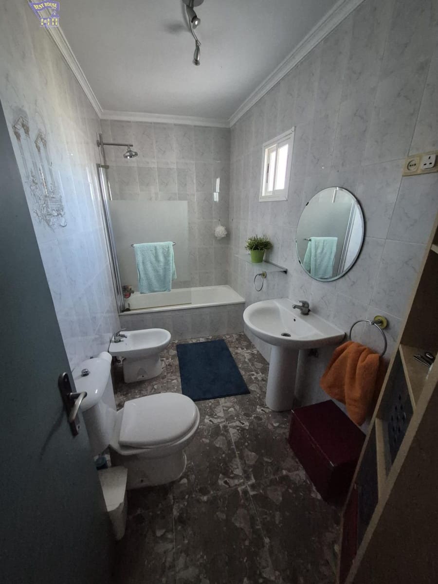 3 bedroom Townhouse for sale in Arcos de la Frontera - € 85,000 (Ref: 9791263)