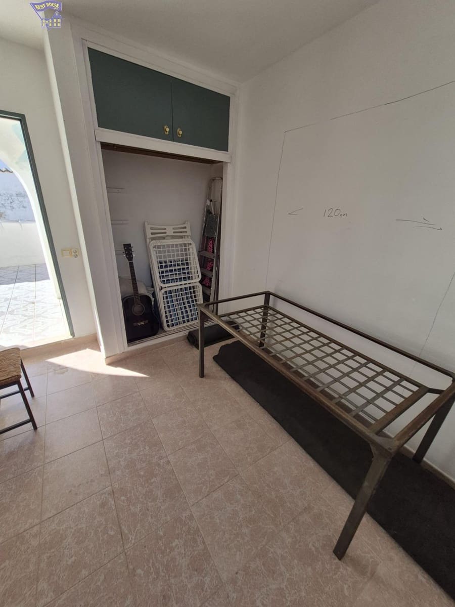 3 bedroom Townhouse for sale in Arcos de la Frontera - € 85,000 (Ref: 9791263)