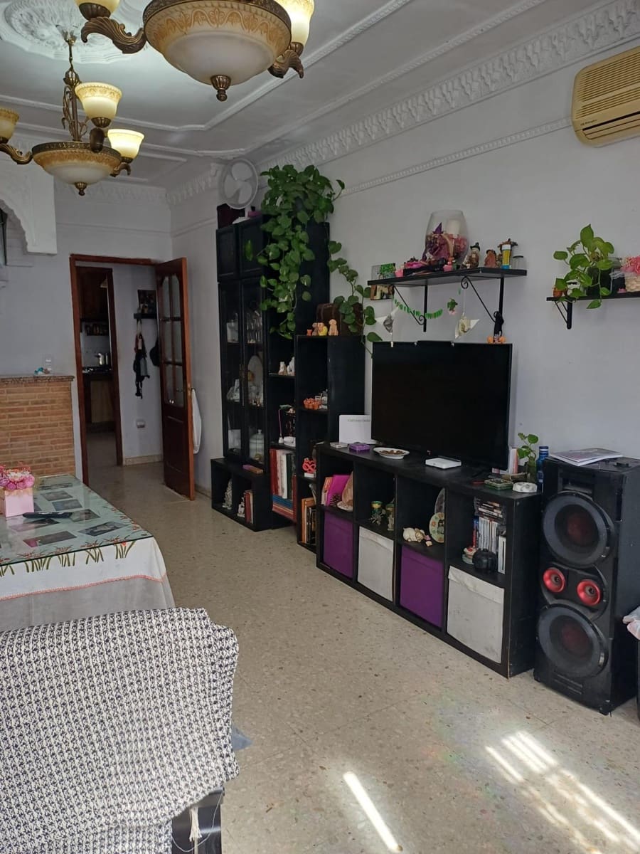 Piso de 3 habitaciones en Arcos de la Frontera en venta - 138.500 € (Ref: 9799467)