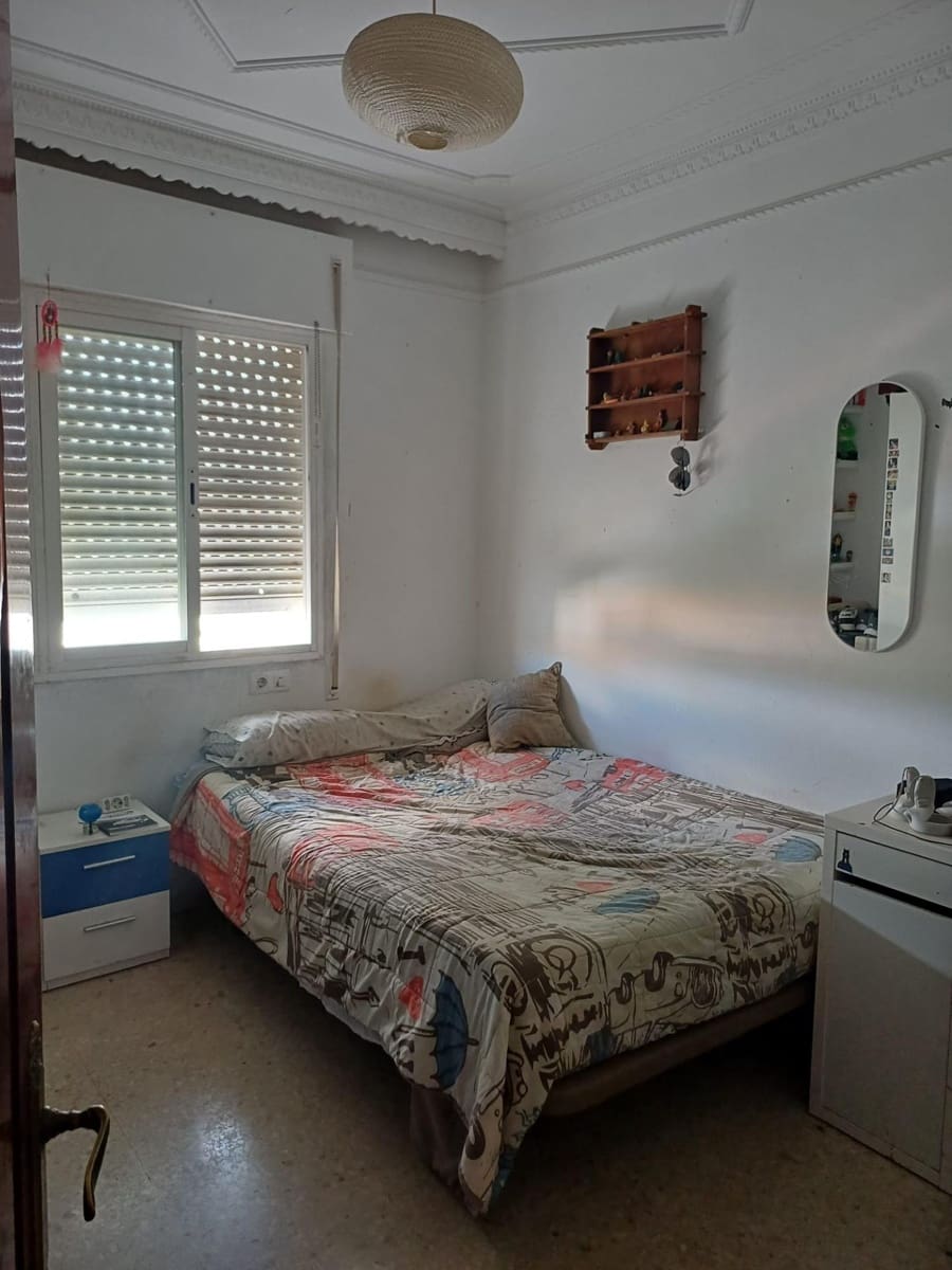 Piso de 3 habitaciones en Arcos de la Frontera en venta - 138.500 € (Ref: 9799467)