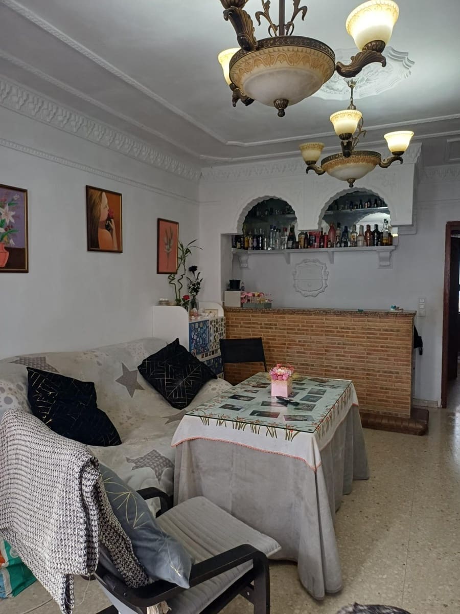 3 bedroom Flat for sale in Arcos de la Frontera - € 123,500 (Ref: 9799467)