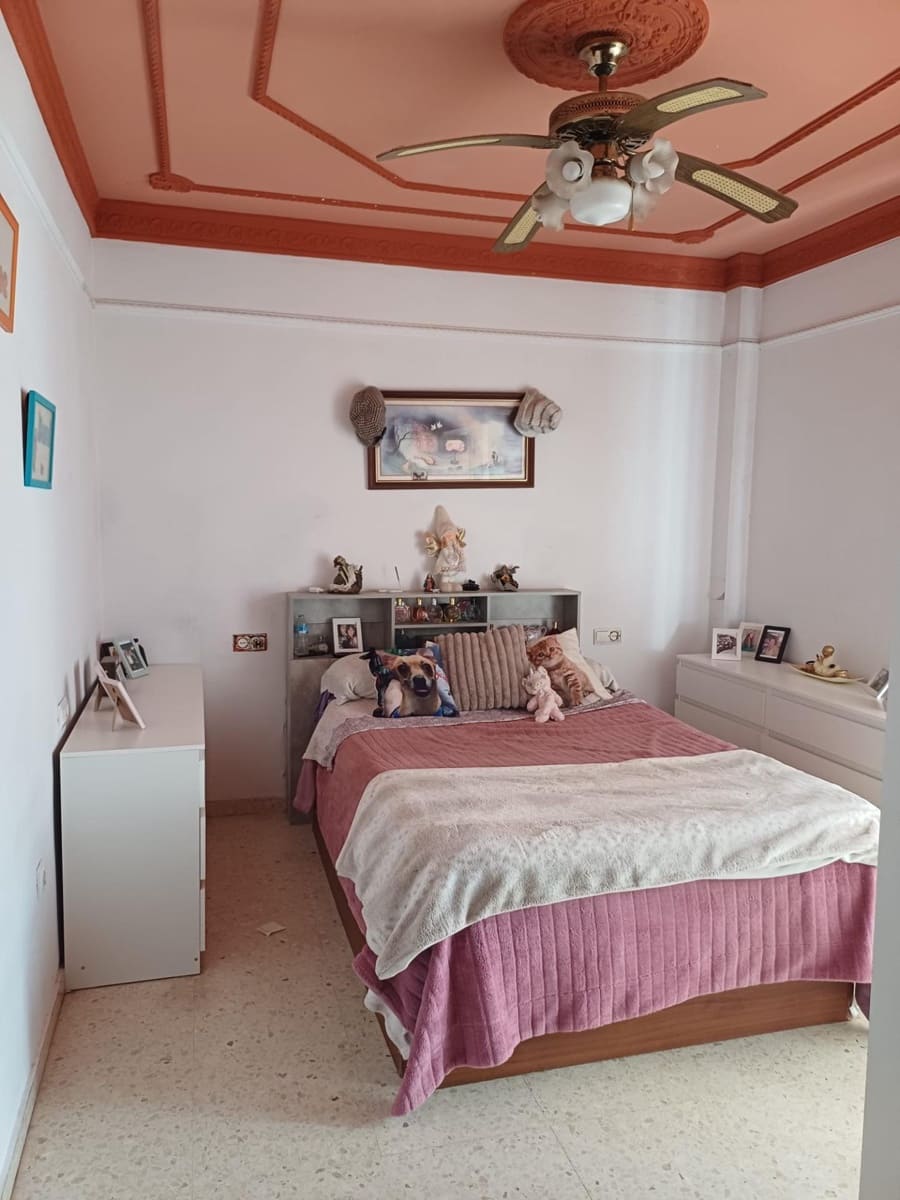 3 bedroom Flat for sale in Arcos de la Frontera - € 123,500 (Ref: 9799467)