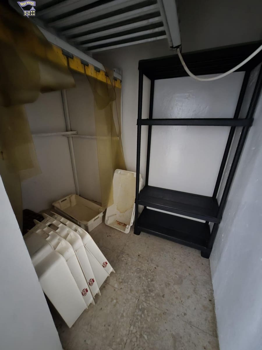 Comercial para venda em Arcos de la Frontera - 75 000 € (Ref: 9799468)