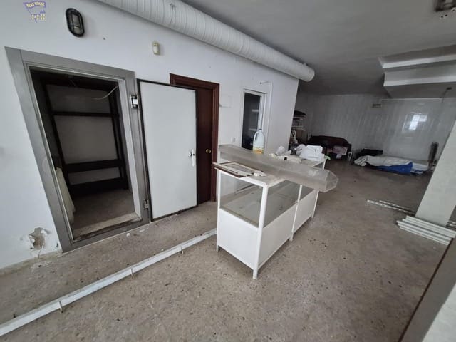 Comercial para venda em Arcos de la Frontera - 75 000 € (Ref: 9799468)