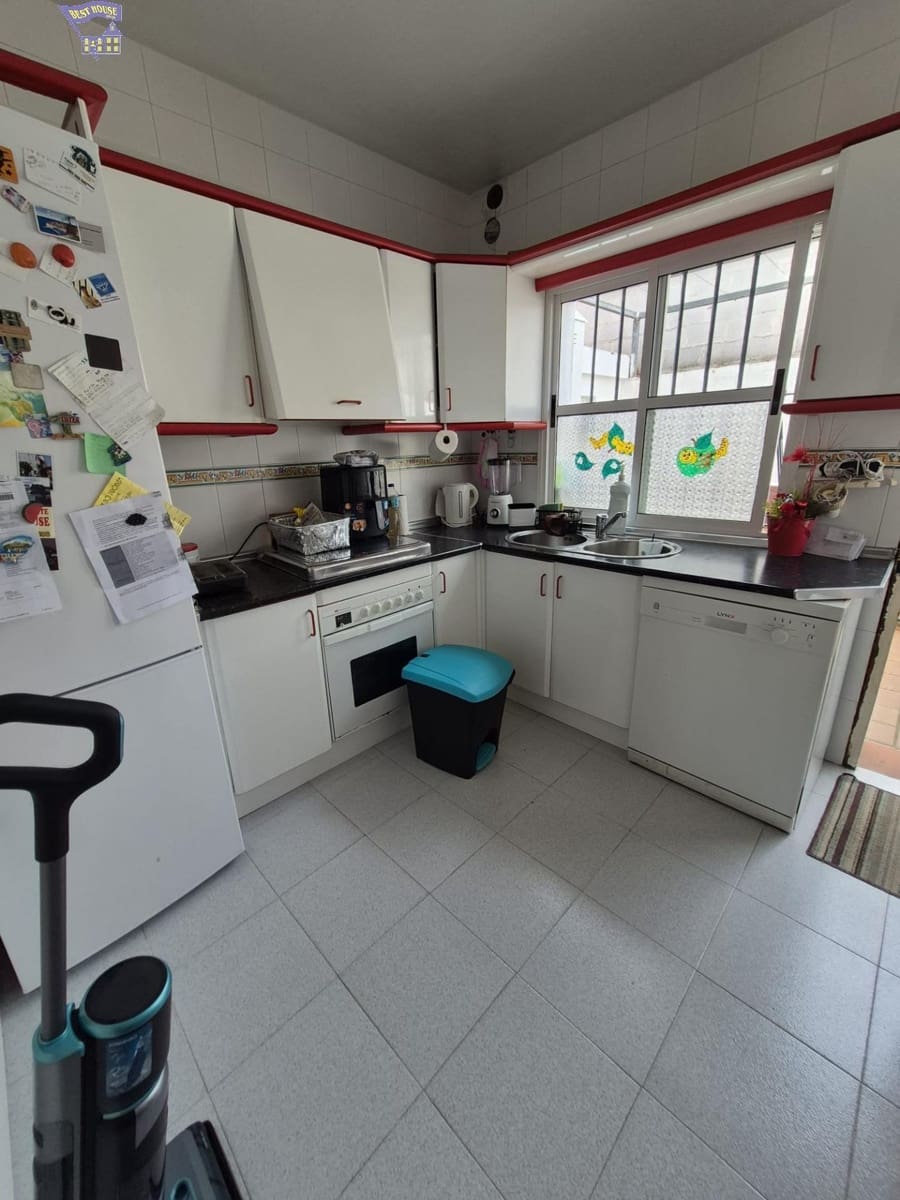 Adosado de 3 habitaciones en Arcos de la Frontera en venta - 155.500 € (Ref: 9808183)
