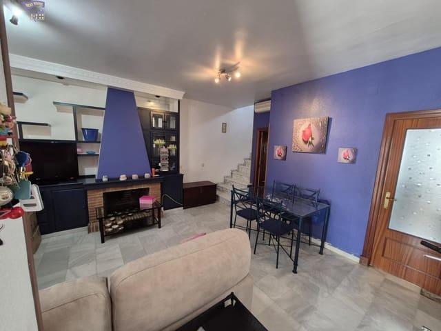 Adosado de 3 habitaciones en Arcos de la Frontera en venta - 155.500 € (Ref: 9808183)