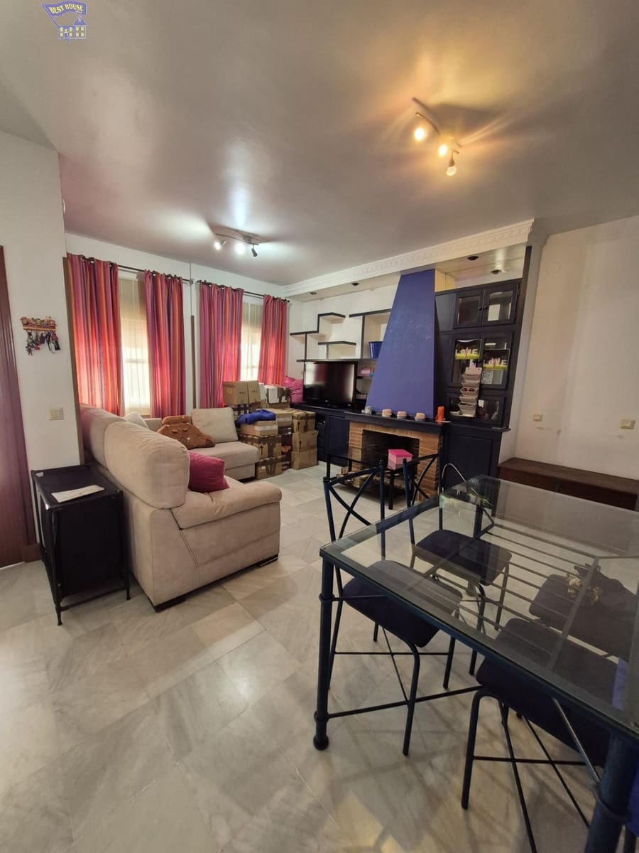 3 bedroom Terraced Villa for sale in Arcos de la Frontera - € 155,500 (Ref: 9808183)