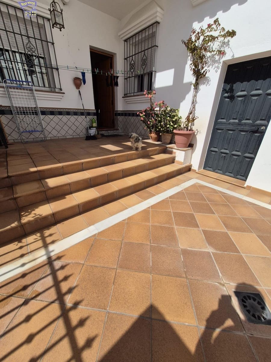 4 slaapkamer Villa te koop in Arcos de la Frontera - € 350.000 (Ref: 9808184)