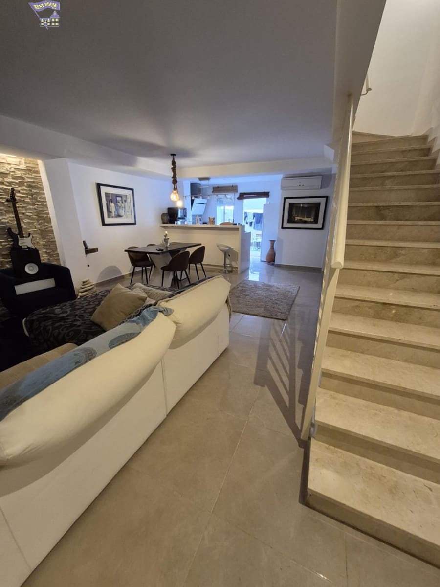 4 quarto Moradia em Banda para venda em Arcos de la Frontera - 350 000 € (Ref: 9825049)