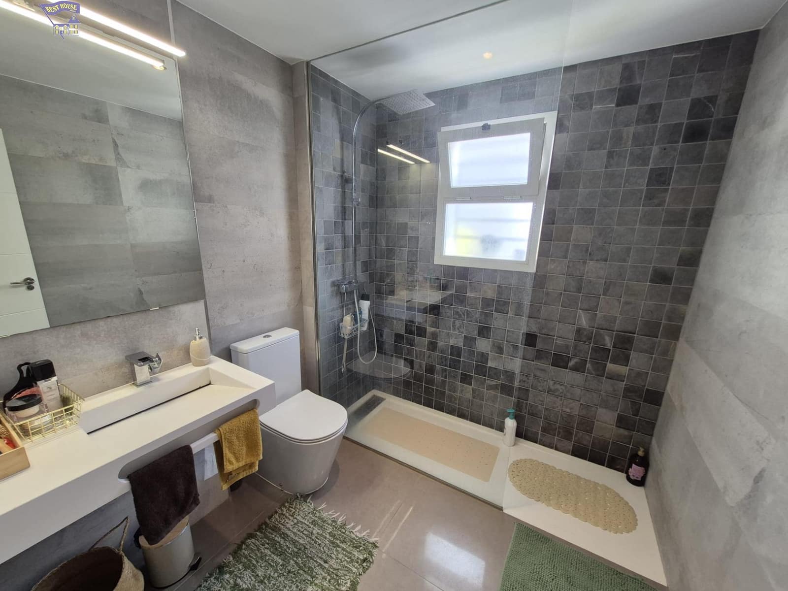 4 quarto Moradia em Banda para venda em Arcos de la Frontera - 350 000 € (Ref: 9825049)