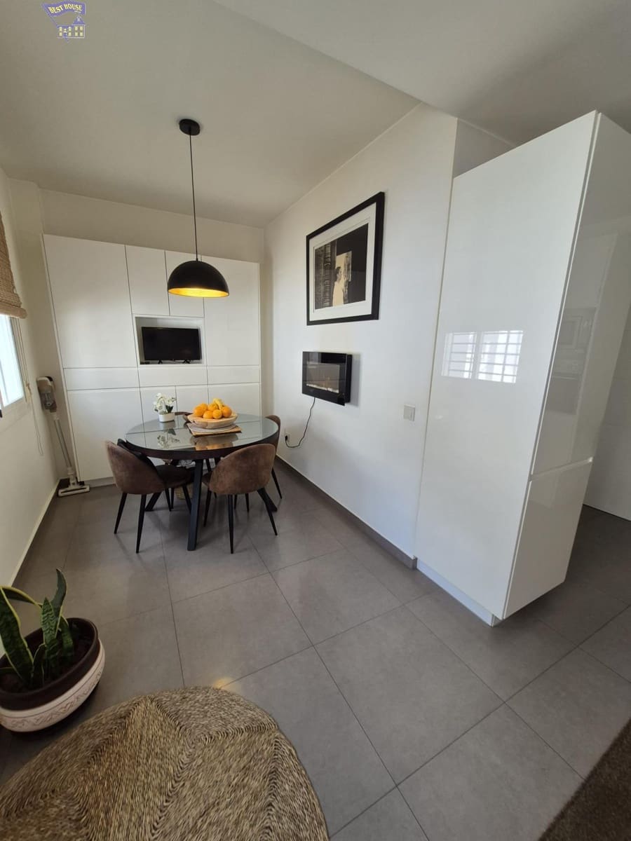 4 bedroom Terraced Villa for sale in Arcos de la Frontera - € 350,000 (Ref: 9825049)