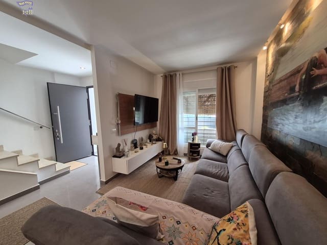 4 soverom Rekkehus til salgs i Arcos de la Frontera - € 350 000 (Ref: 9825049)