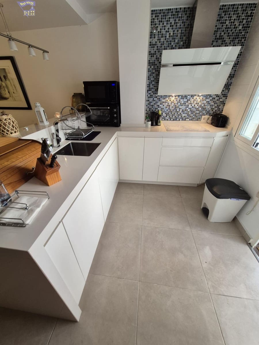 4 bedroom Terraced Villa for sale in Arcos de la Frontera - € 350,000 (Ref: 9825049)