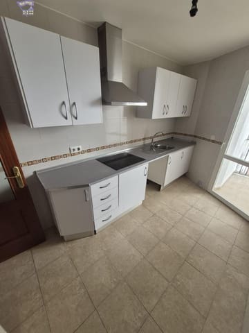 Piso de 3 habitaciones en Arcos de la Frontera en venta - 120.000 € (Ref: 9849631)