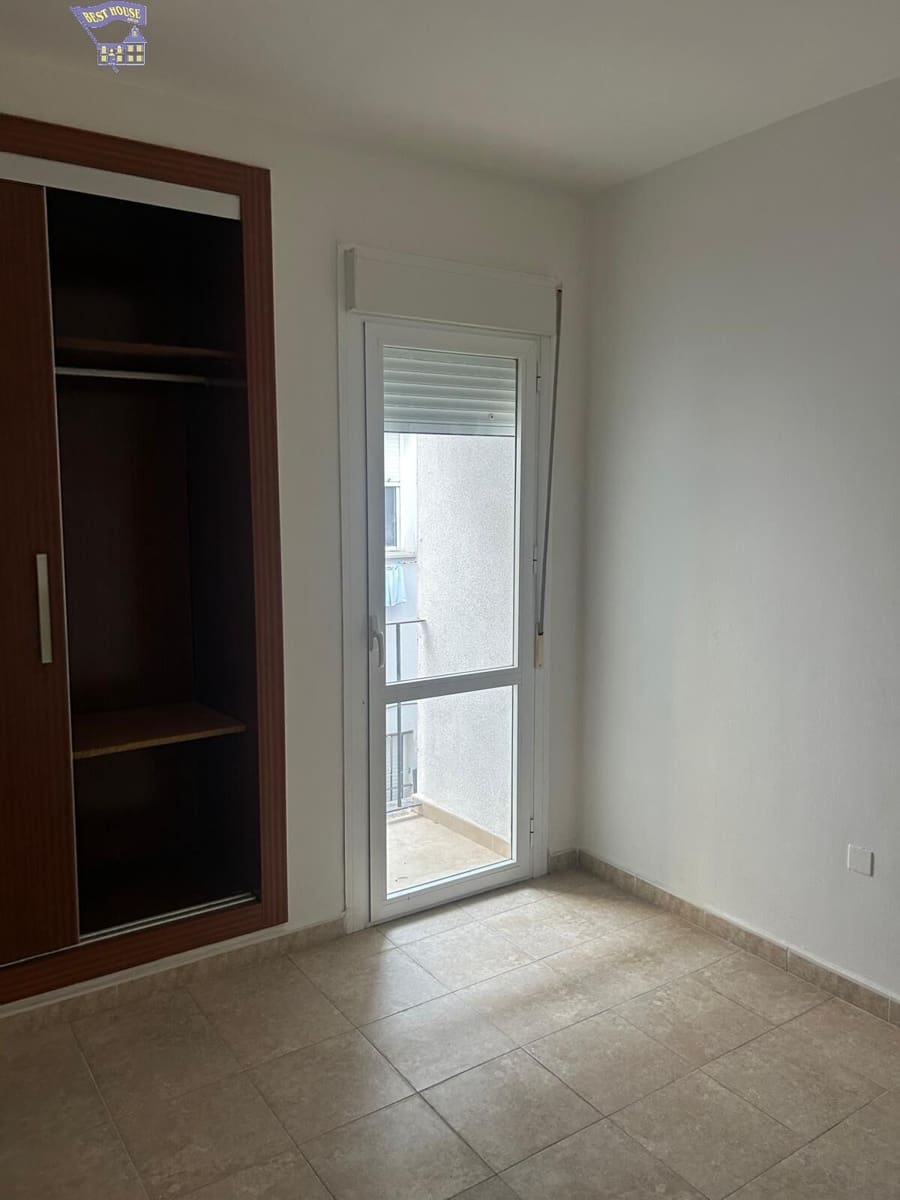 3 bedroom Flat for sale in Arcos de la Frontera - € 120,000 (Ref: 9849631)