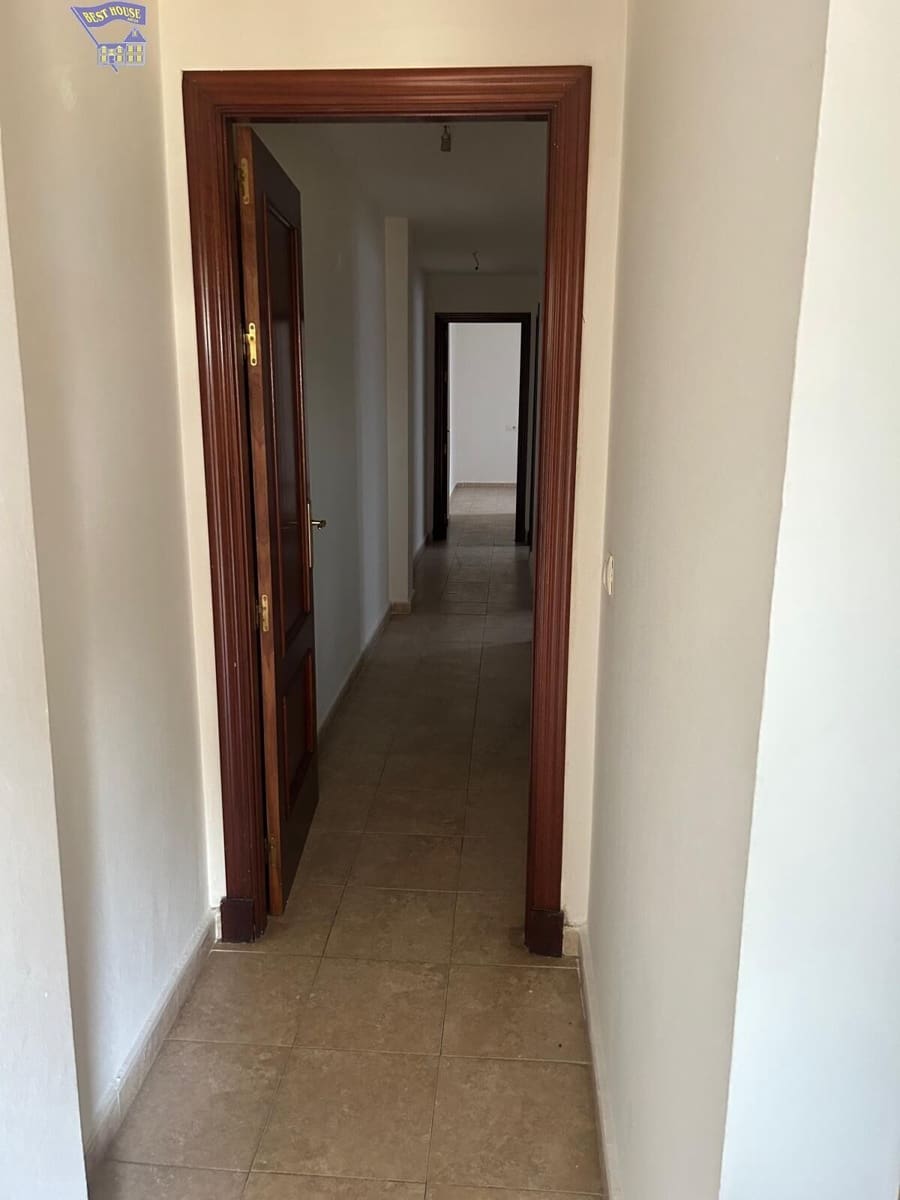 3 bedroom Flat for sale in Arcos de la Frontera - € 120,000 (Ref: 9849631)