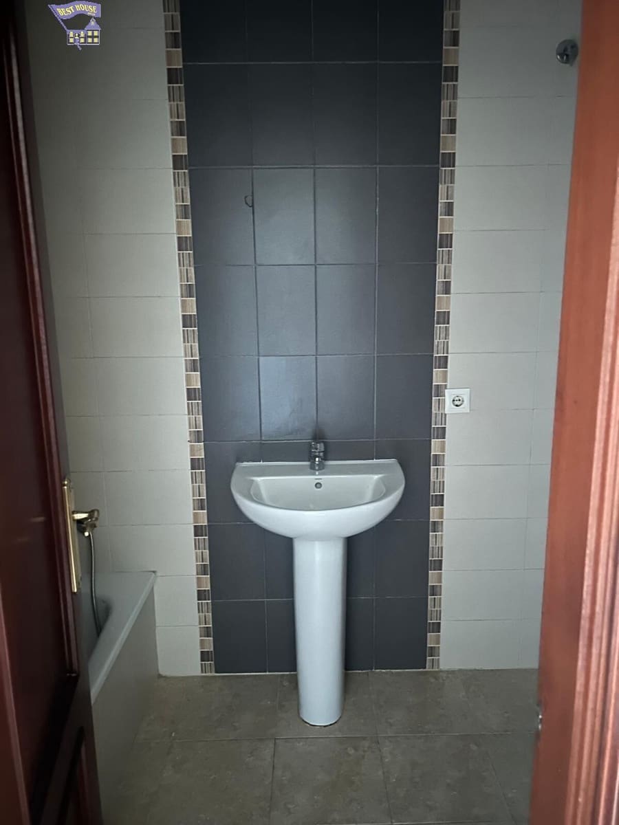 3 bedroom Flat for sale in Arcos de la Frontera - € 120,000 (Ref: 9849631)