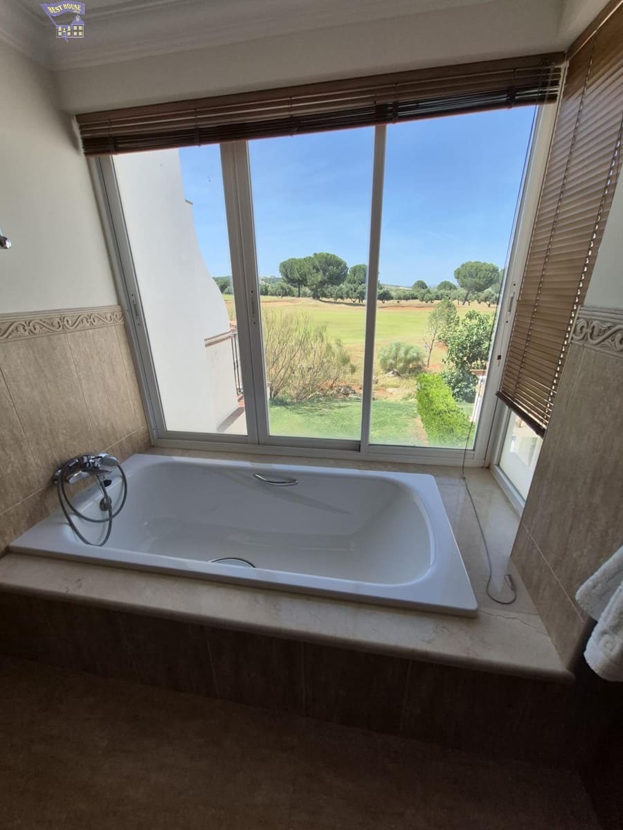 2 slaapkamer Rijtjeshuis te huur in Arcos de la Frontera - € 1.200 (Ref: 9855678)