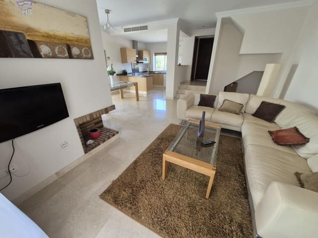 2 slaapkamer Rijtjeshuis te huur in Arcos de la Frontera - € 1.200 (Ref: 9855678)